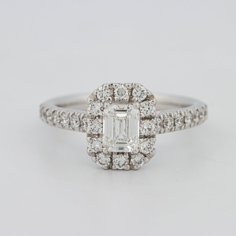 "Manal" Halo Solitaire - ZIZOV DIAMONDS