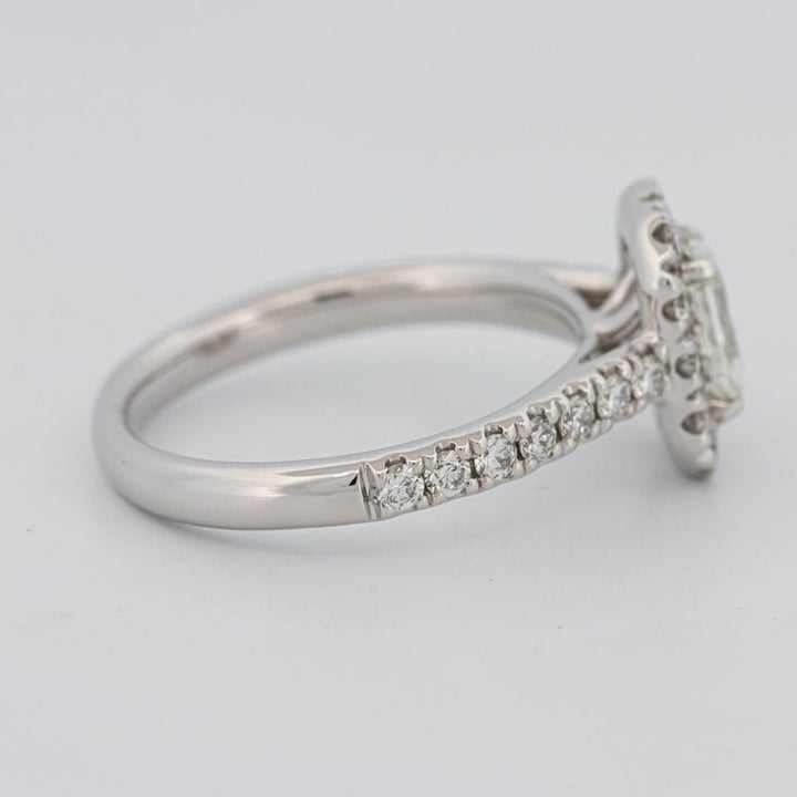 "Manal" Halo Solitaire - ZIZOV DIAMONDS