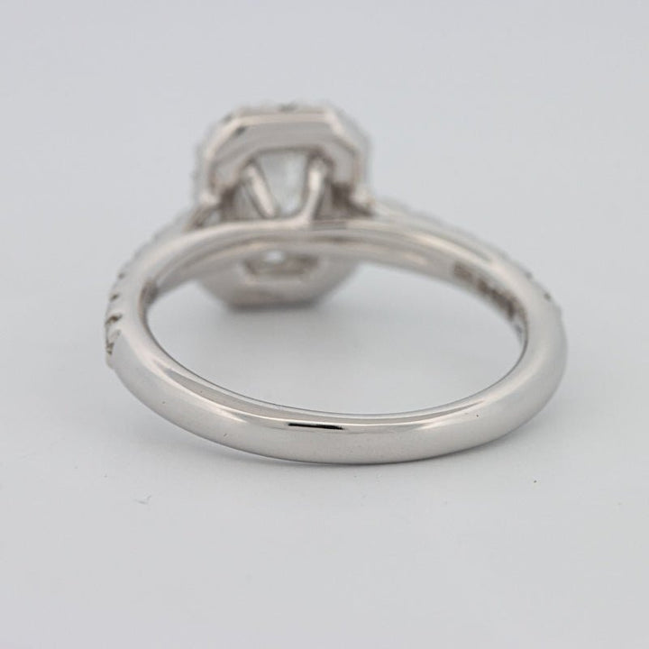 "Manal" Halo Solitaire - ZIZOV DIAMONDS