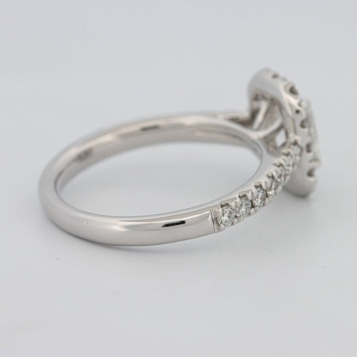 "Manal" Halo Solitaire - ZIZOV DIAMONDS