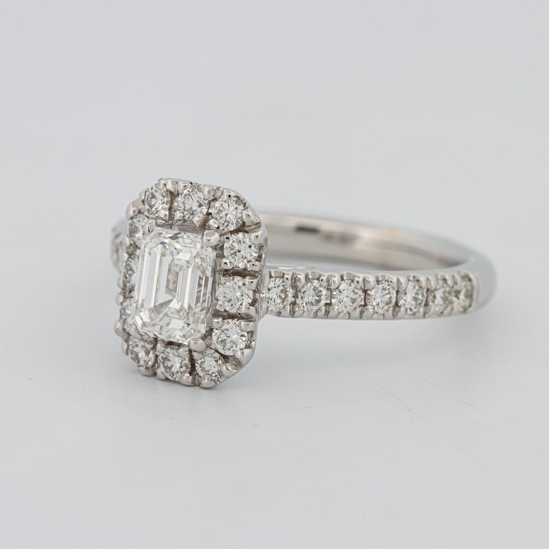 "Manal" Halo Solitaire - ZIZOV DIAMONDS