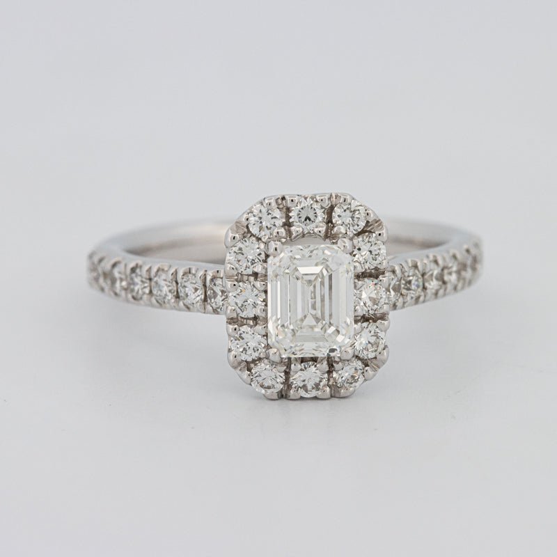 "Manal" Halo Solitaire - ZIZOV DIAMONDS