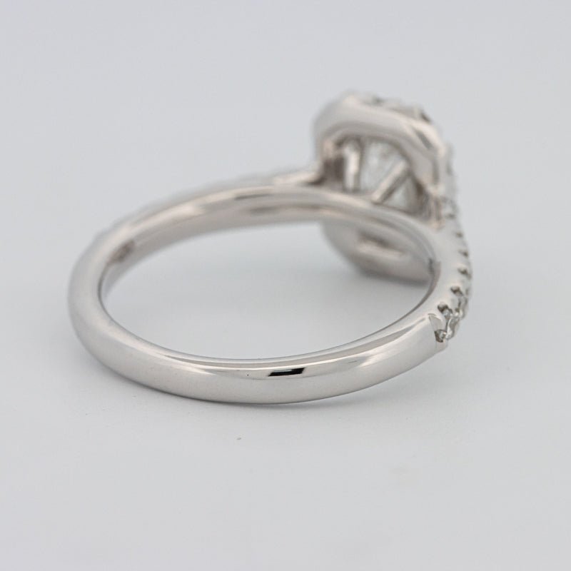 "Manal" Halo Solitaire - ZIZOV DIAMONDS