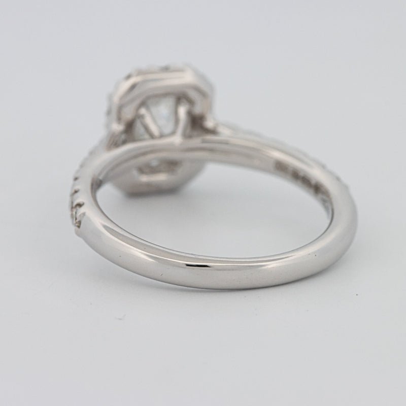 "Manal" Halo Solitaire - ZIZOV DIAMONDS