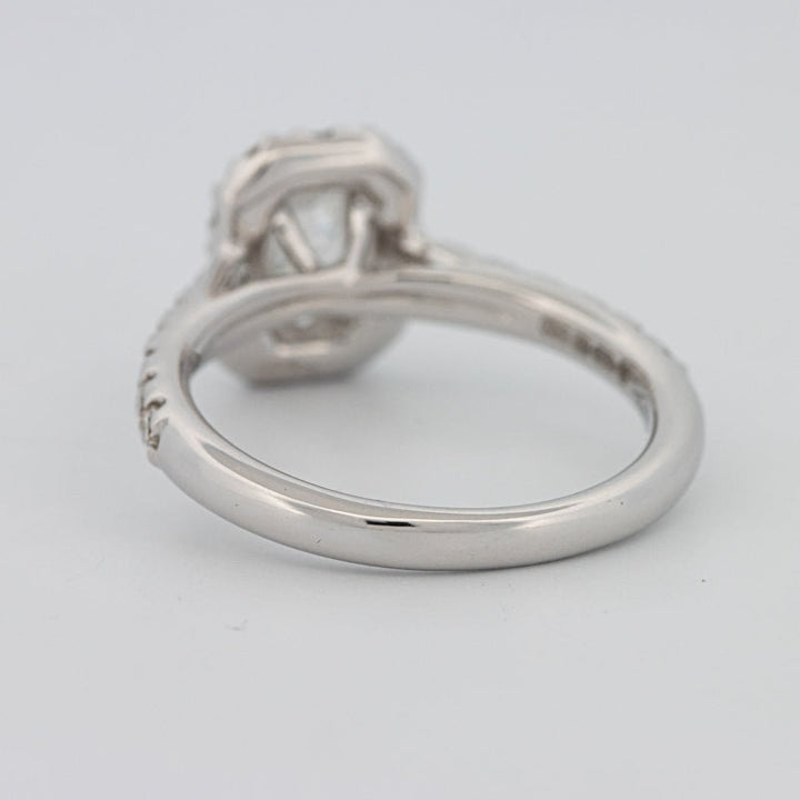 "Manal" Halo Solitaire - ZIZOV DIAMONDS