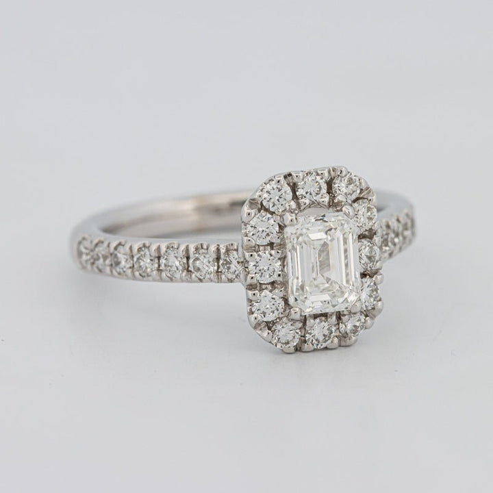 "Manal" Halo Solitaire - ZIZOV DIAMONDS