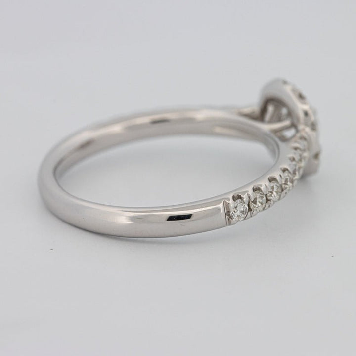 "Mathilda" Halo Solitaire - ZIZOV DIAMONDS