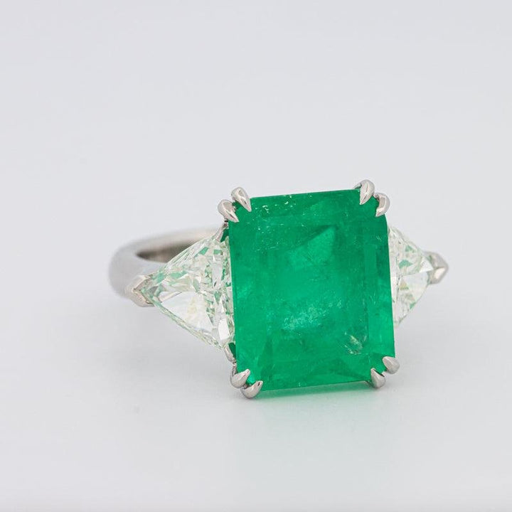 Natural Colombian Green Emerald Ring - ZIZOV DIAMONDS