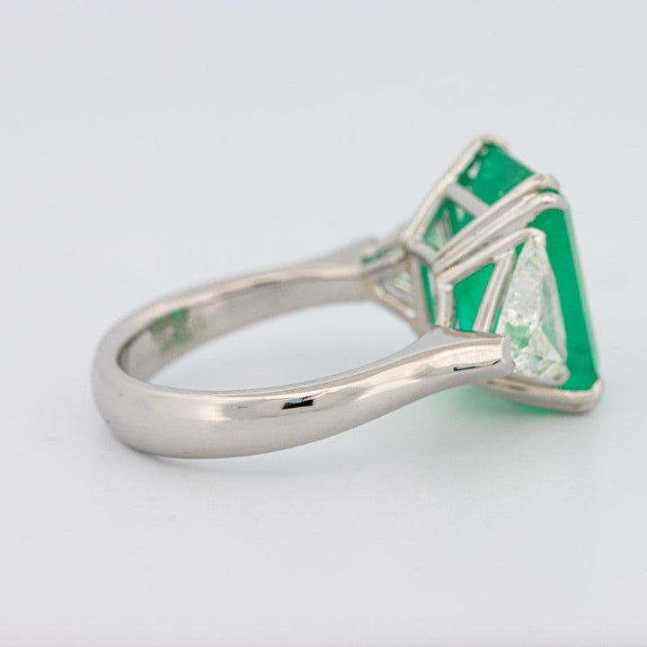 Natural Colombian Green Emerald Ring - ZIZOV DIAMONDS