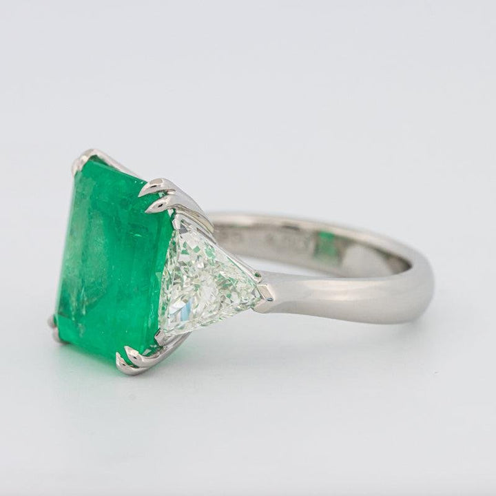 Natural Colombian Green Emerald Ring - ZIZOV DIAMONDS