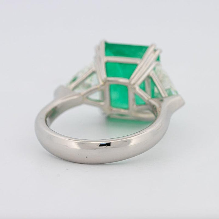 Natural Colombian Green Emerald Ring - ZIZOV DIAMONDS