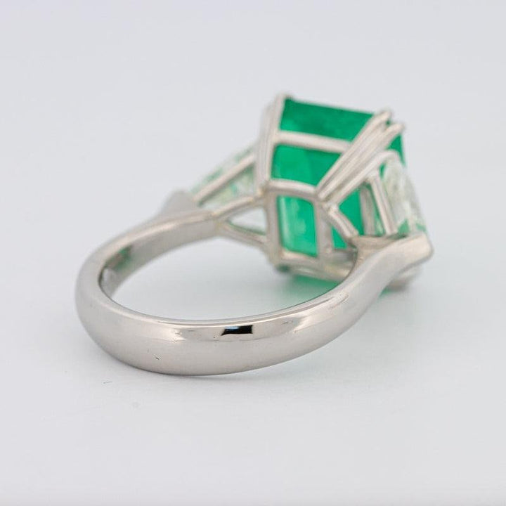 Natural Colombian Green Emerald Ring - ZIZOV DIAMONDS