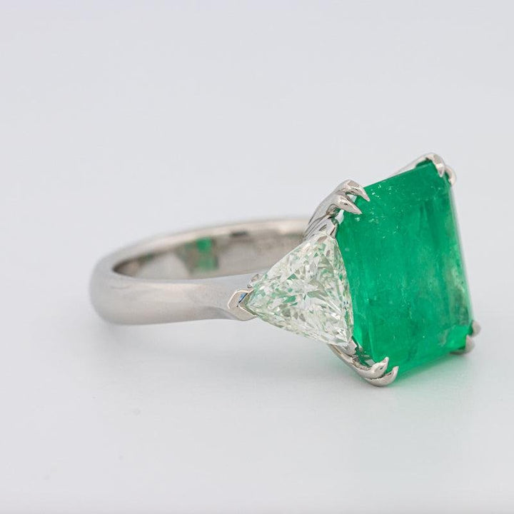 Natural Colombian Green Emerald Ring - ZIZOV DIAMONDS