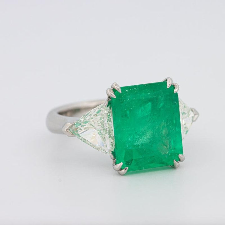 Natural Colombian Green Emerald Ring - ZIZOV DIAMONDS
