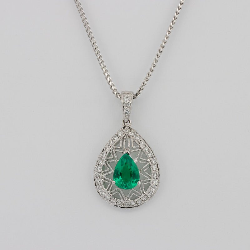 Pear - shape Green Emerald Pendant - ZIZOV DIAMONDS