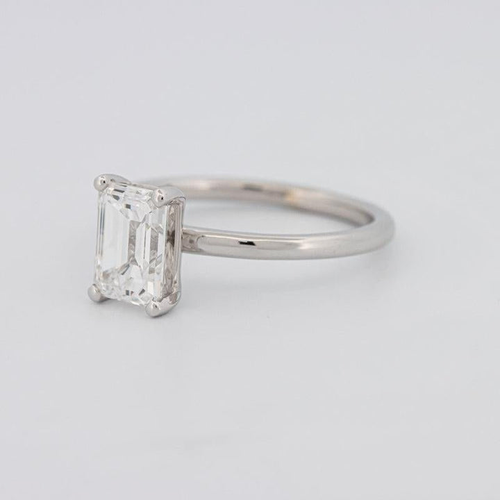 "Selena" Solitaire - ZIZOV DIAMONDS