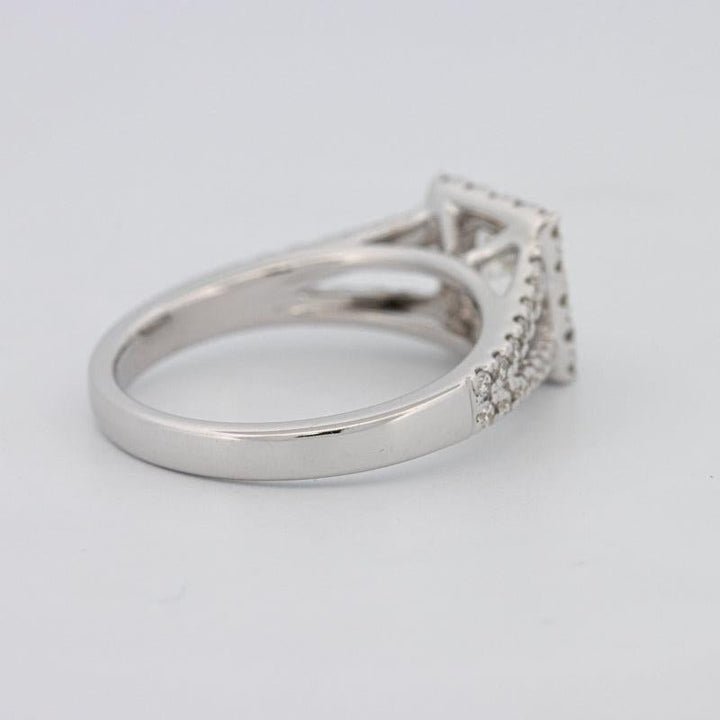 The "Serina" Solitaire - ZIZOV DIAMONDS