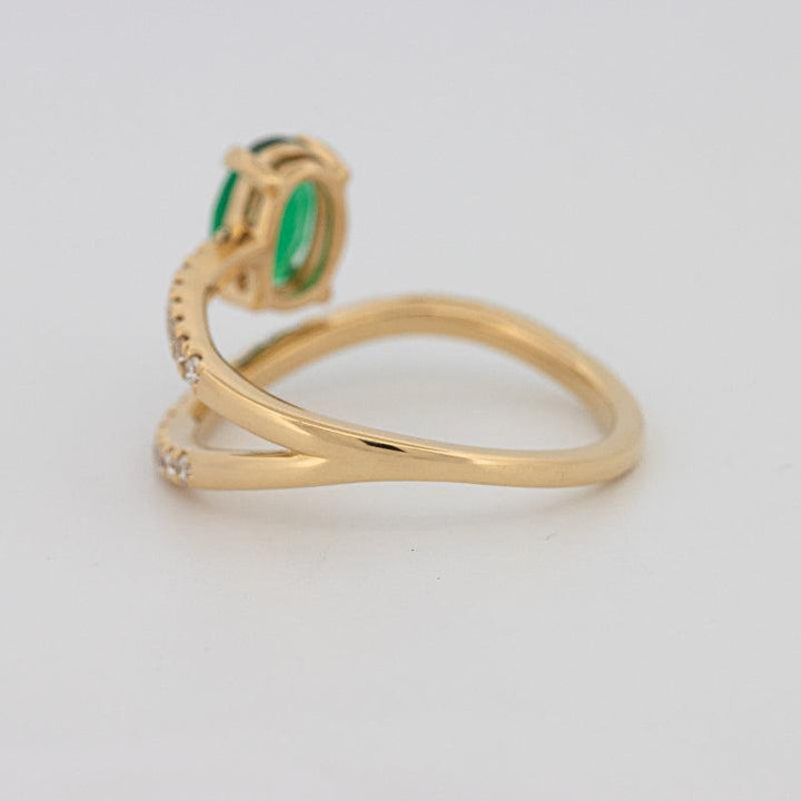 Twisted gem ring (emerald) - ZIZOV DIAMONDS