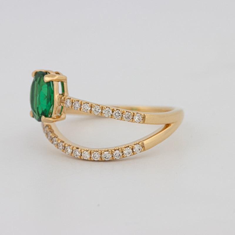 Twisted gem ring (emerald) - ZIZOV DIAMONDS