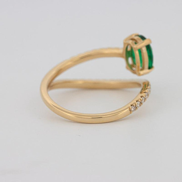 Twisted gem ring (emerald) - ZIZOV DIAMONDS