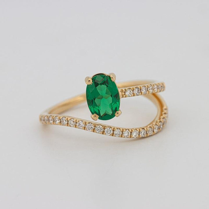 Twisted gem ring (emerald) - ZIZOV DIAMONDS
