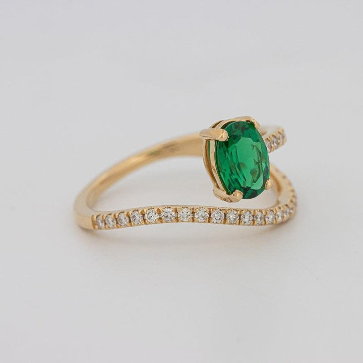 Twisted gem ring (emerald) - ZIZOV DIAMONDS