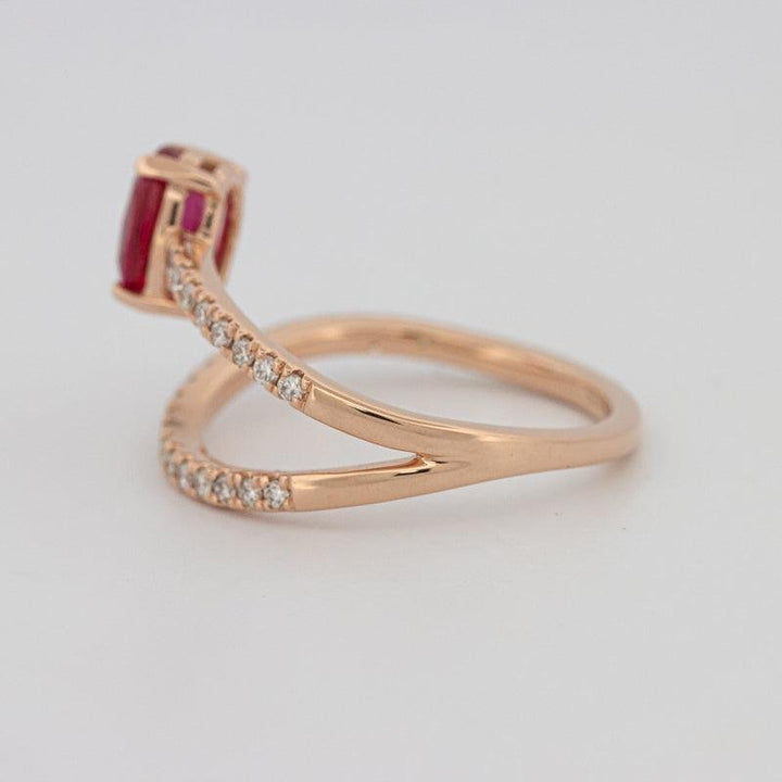 TWISTED GEM RING (PINK SAPPHIRE) - ZIZOV DIAMONDS