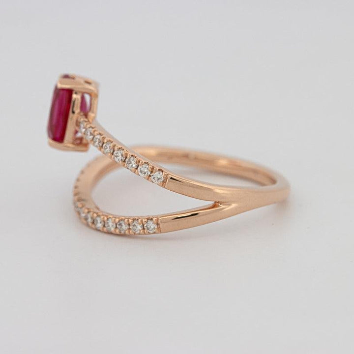 TWISTED GEM RING (PINK SAPPHIRE) - ZIZOV DIAMONDS